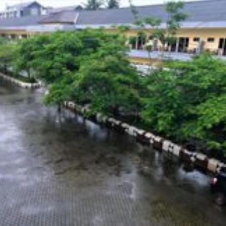 Uni Beach Hotel Pangandaran Buitenkant foto