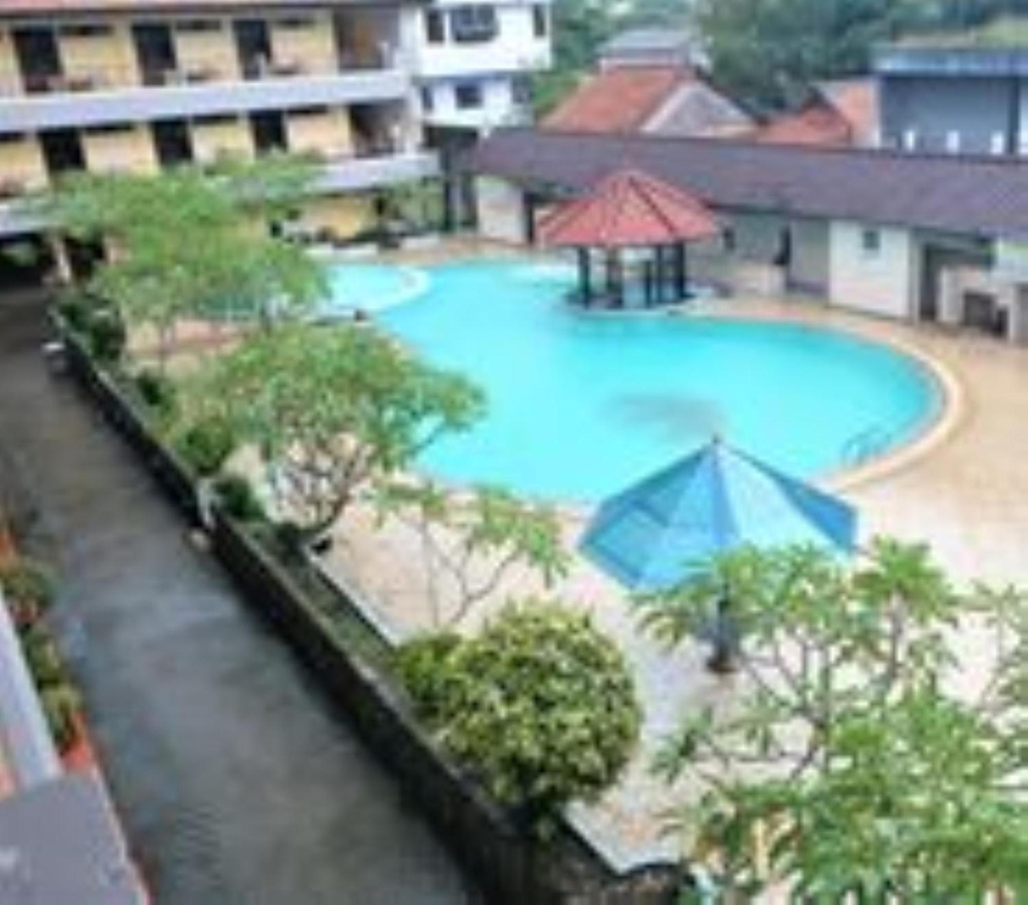 Uni Beach Hotel Pangandaran Buitenkant foto